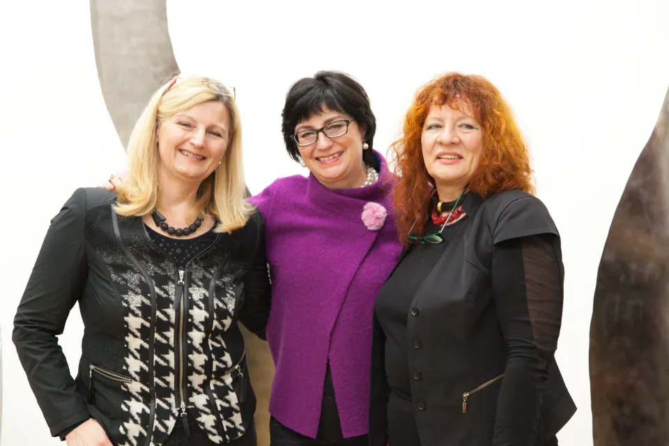 Sonja Dolzer | Isabelle Habegger | Renate Polzer | BURN-IN Ausstellung Bewusstes.Unbewusstes 4/2015